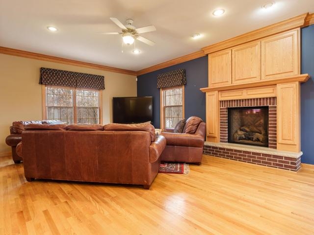 Roscoe, Illinois 61073, United States, 4 Bedrooms Bedrooms, ,4 BathroomsBathrooms,Residential,Pending,20727