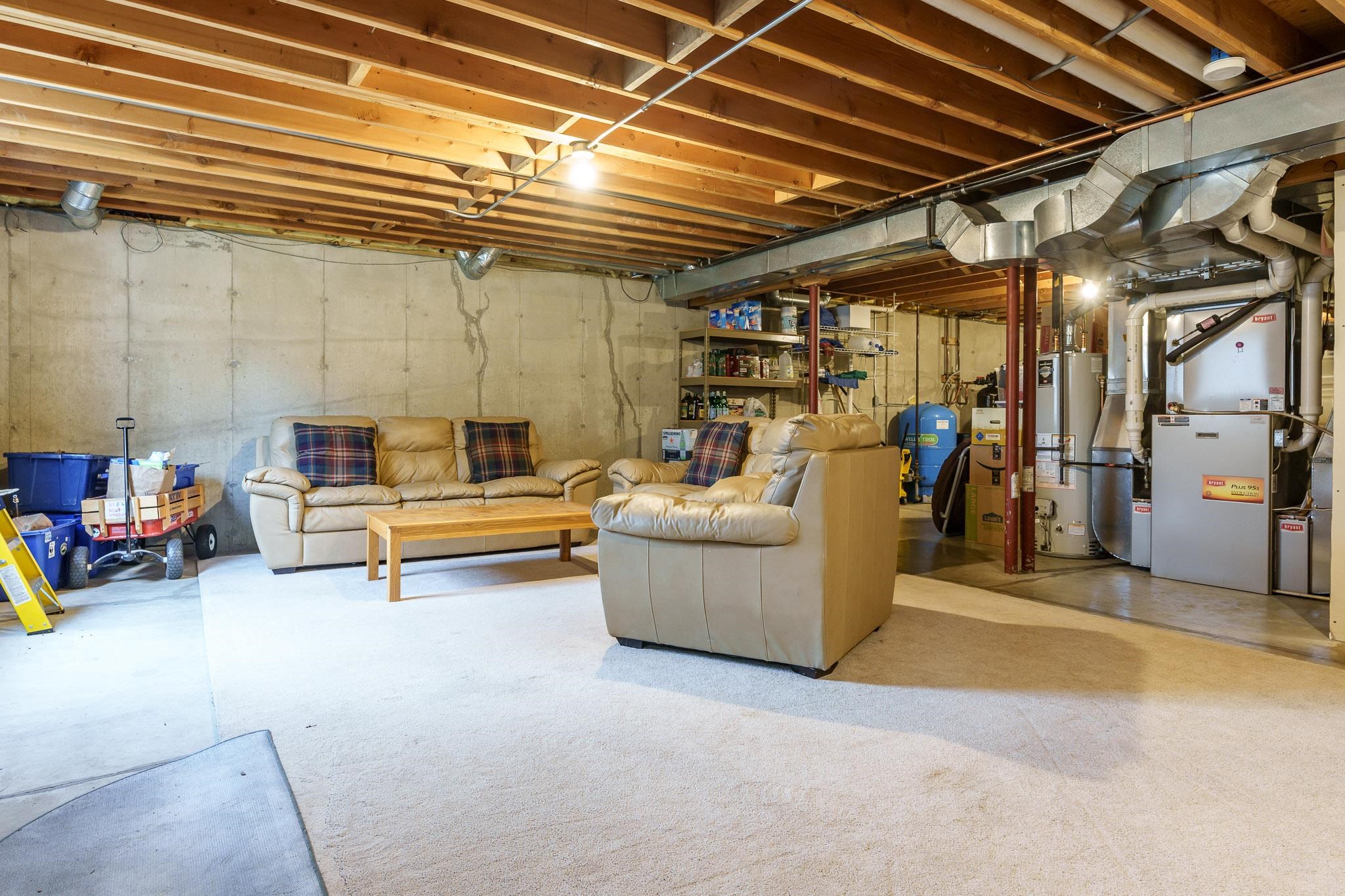 Roscoe, Illinois 61073, United States, 4 Bedrooms Bedrooms, ,4 BathroomsBathrooms,Residential,Pending,20727