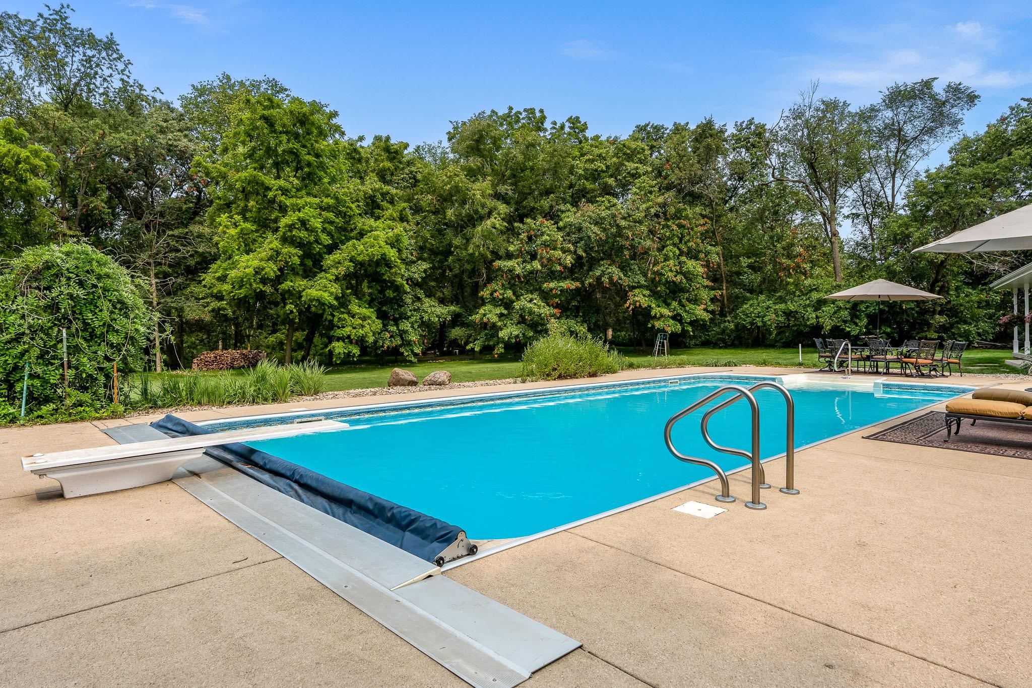 Roscoe, Illinois 61073, United States, 4 Bedrooms Bedrooms, ,4 BathroomsBathrooms,Residential,Pending,20727