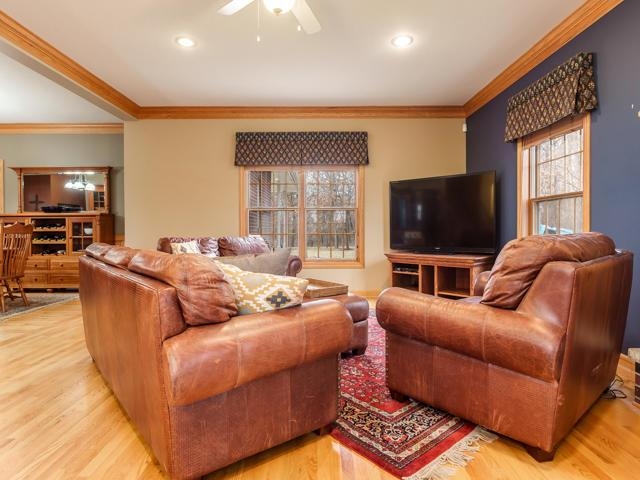 Roscoe, Illinois 61073, United States, 4 Bedrooms Bedrooms, ,4 BathroomsBathrooms,Residential,Pending,20727