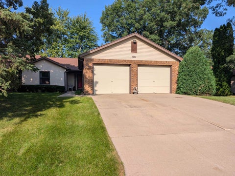 Condo For Sale - 1016 Baxter Lane<br/> FREEPORT, IL 61032