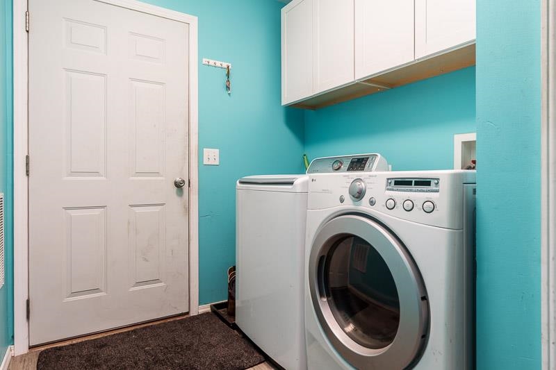 Loves Park, Illinois 61111, United States, 4 Bedrooms Bedrooms, ,4 BathroomsBathrooms,Residential,Active,213441