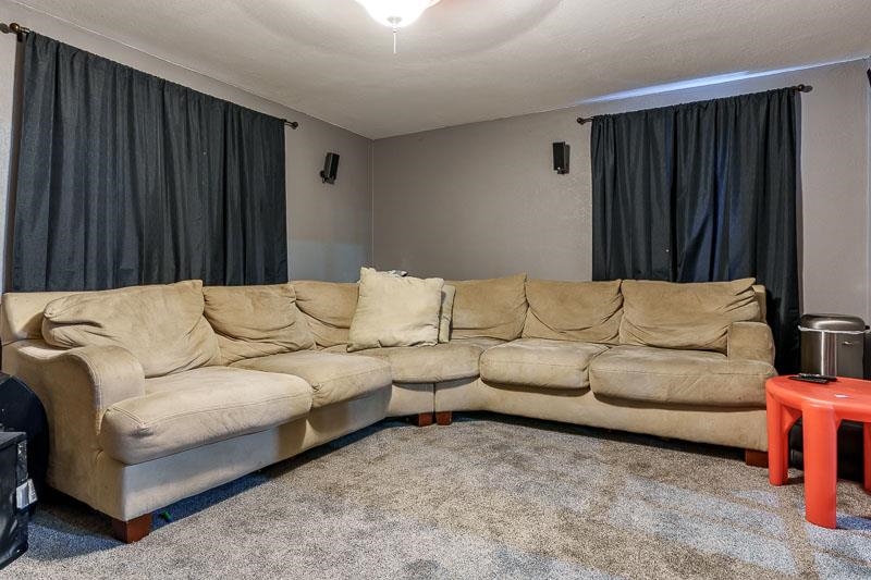 Loves Park, Illinois 61111, United States, 4 Bedrooms Bedrooms, ,4 BathroomsBathrooms,Residential,Active,213441