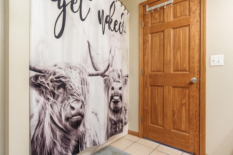 Loves Park, Illinois 61111, United States, 4 Bedrooms Bedrooms, ,4 BathroomsBathrooms,Residential,Active,213441