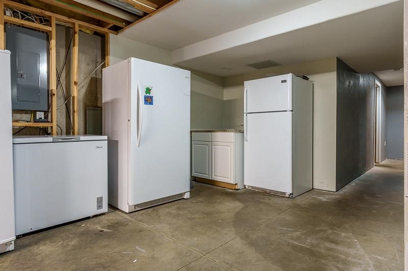 Loves Park, Illinois 61111, United States, 4 Bedrooms Bedrooms, ,4 BathroomsBathrooms,Residential,Active,213441