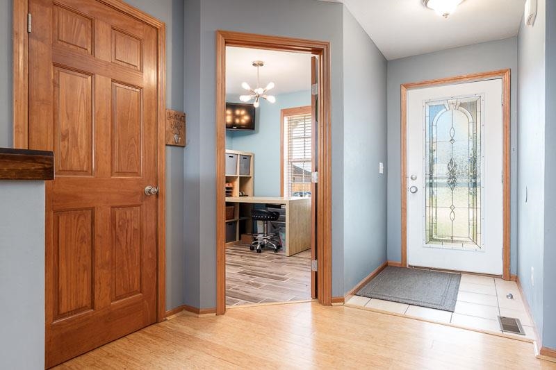 Loves Park, Illinois 61111, United States, 4 Bedrooms Bedrooms, ,4 BathroomsBathrooms,Residential,Active,213441