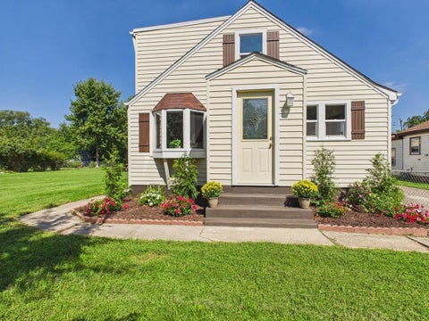 Homes For Sale - 856 Marie Avenue<br/> MACHESNEY PARK, IL 61115