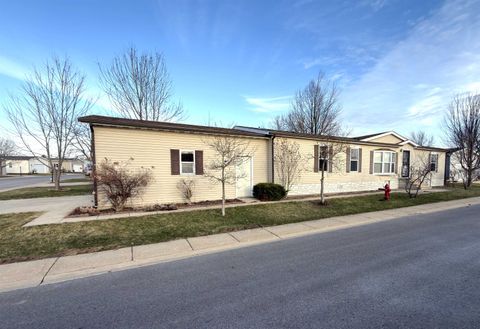 Mobile Home For Sale - 447 Seasons Parkway<br/> Boone County, BELVIDERE, IL 61008