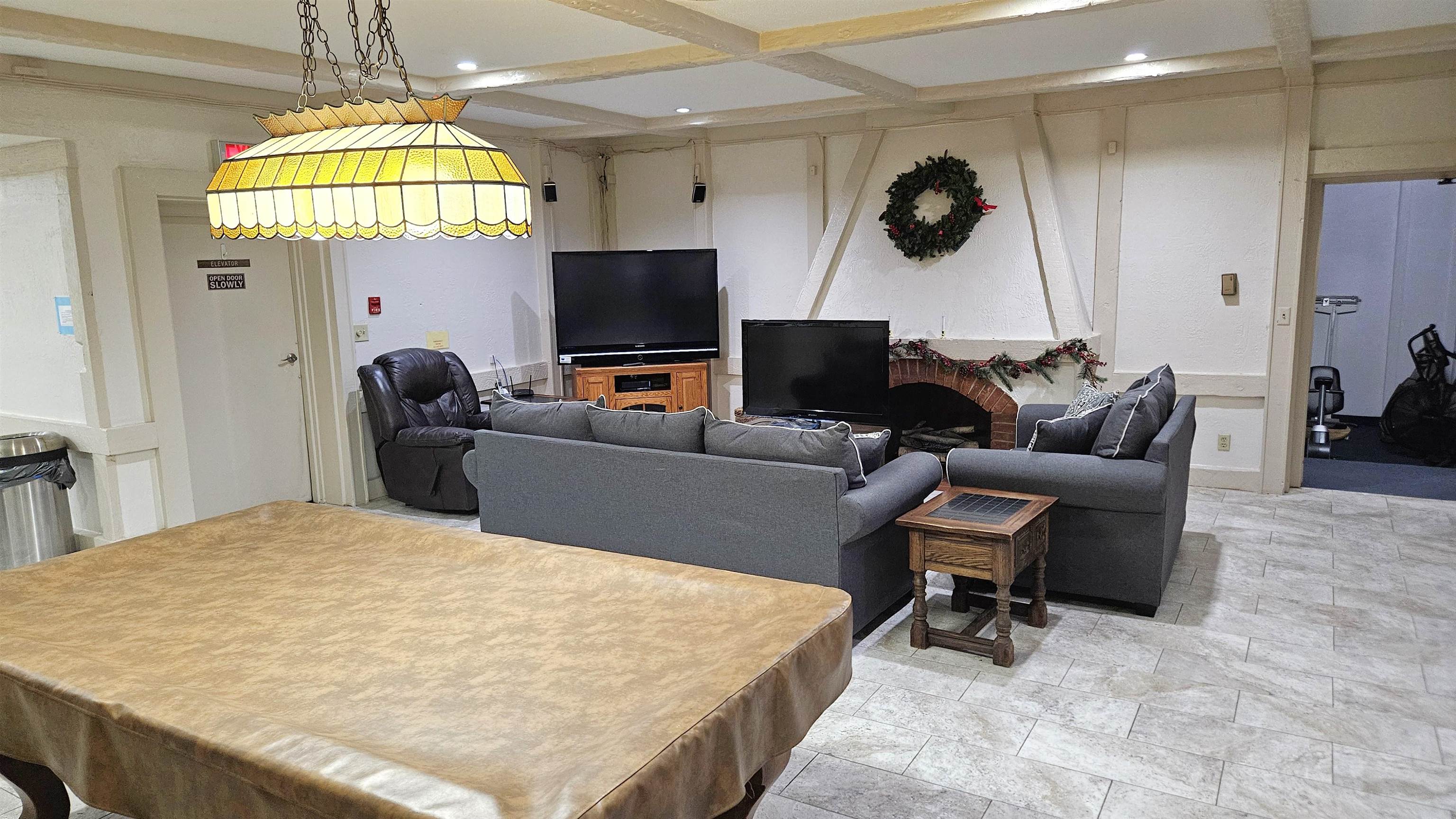 Rockford, Illinois 61114, United States, 2 Bedrooms Bedrooms, ,2 BathroomsBathrooms,Residential,Active,250735