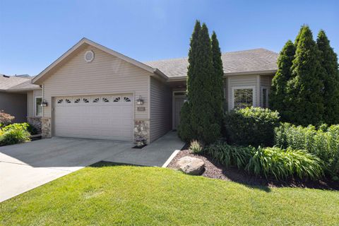 Condo For Sale - 1512 Boulder Creek Court<br/> ROCKFORD, IL 61108