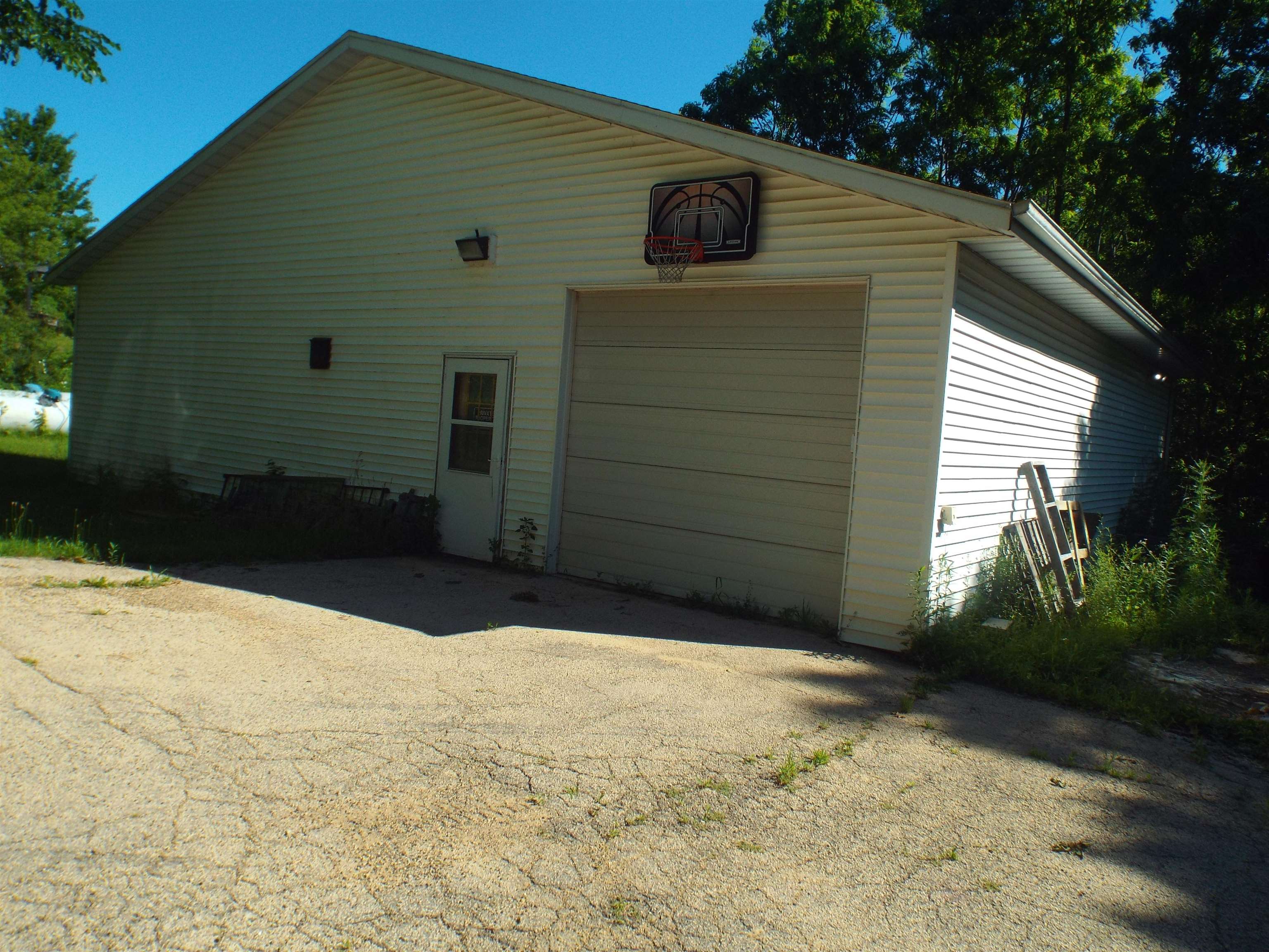 1214 N West Street