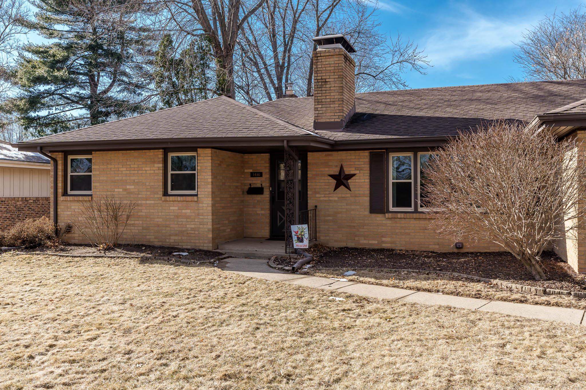 Rockford, Illinois 61107, United States, 3 Bedrooms Bedrooms, ,2 BathroomsBathrooms,Residential,Pending,12729