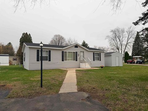 Mobile Home For Sale - 4004 Bluff Drive<br/> Boone County, BELVIDERE, IL 61008