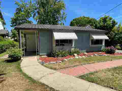 Homes For Sale - 415 N State Street<br/> BELVIDERE, IL 61008