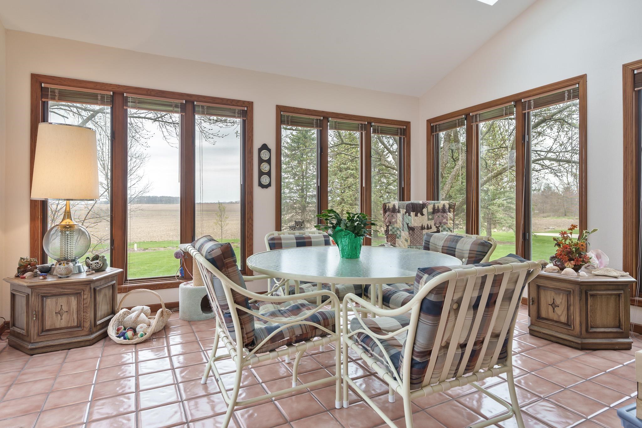 Caledonia, Illinois 61011, United States, 4 Bedrooms Bedrooms, ,3 BathroomsBathrooms,Residential,Active,168026