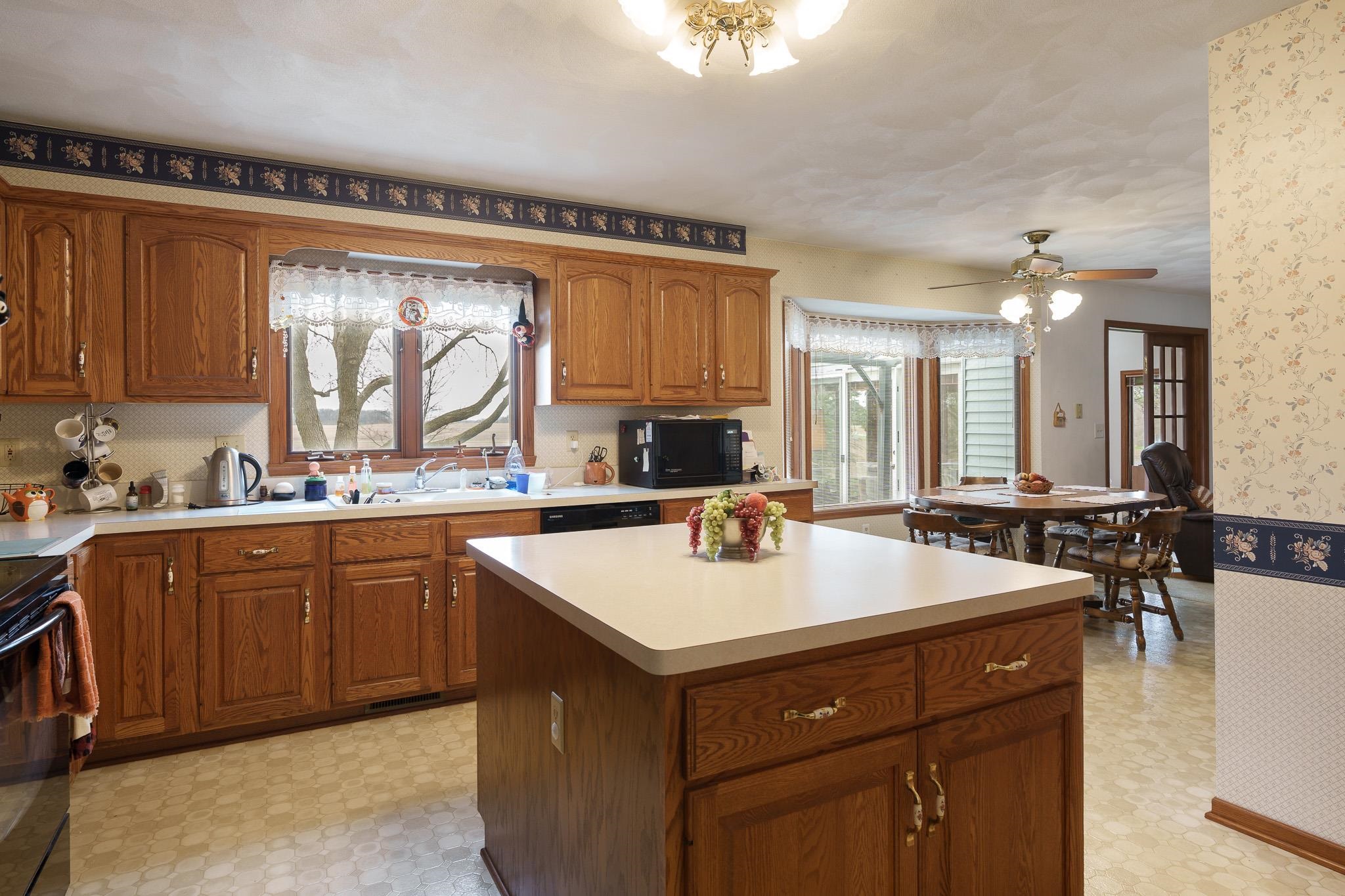 Caledonia, Illinois 61011, United States, 4 Bedrooms Bedrooms, ,3 BathroomsBathrooms,Residential,Active,168026