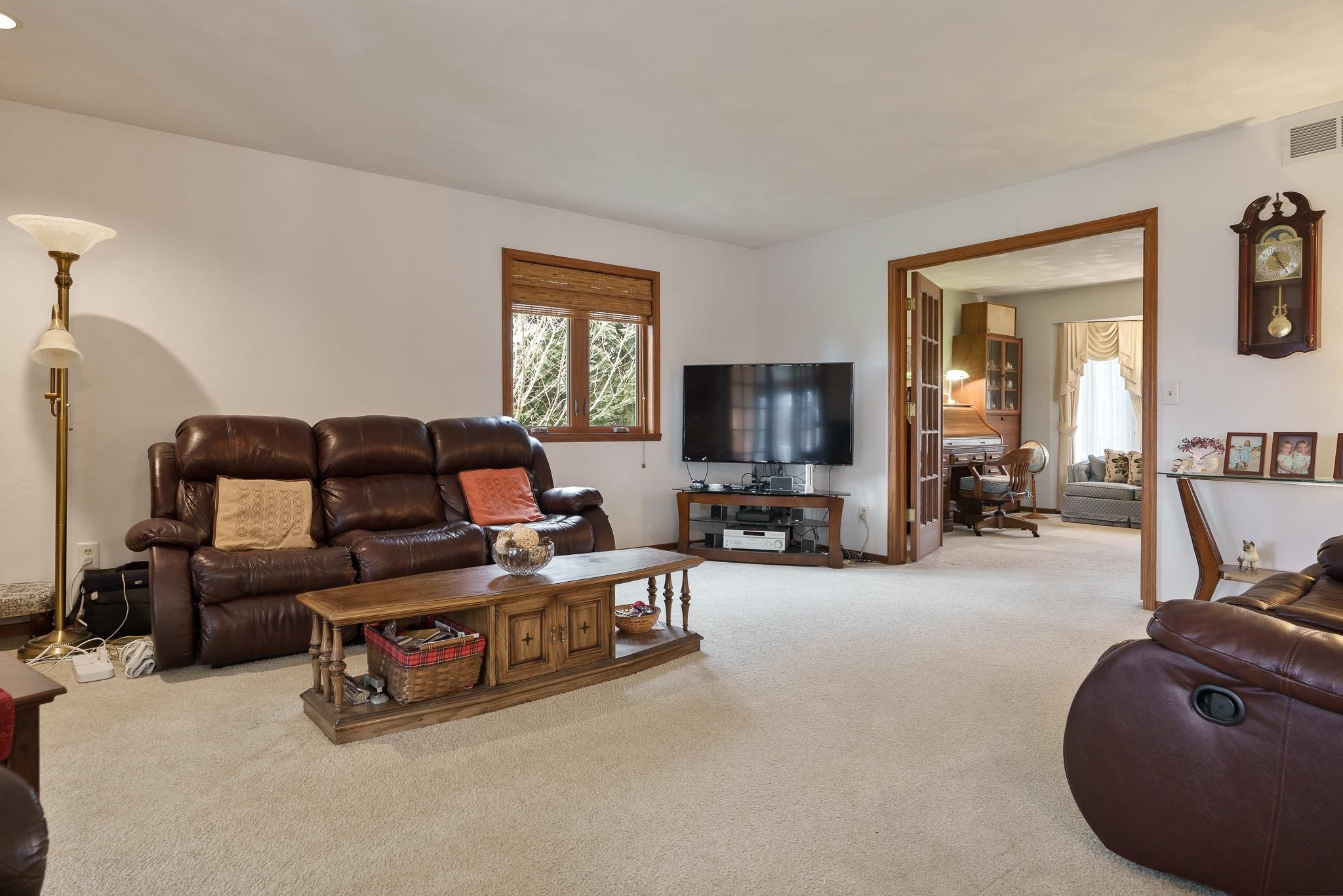 Caledonia, Illinois 61011, United States, 4 Bedrooms Bedrooms, ,3 BathroomsBathrooms,Residential,Active,168026