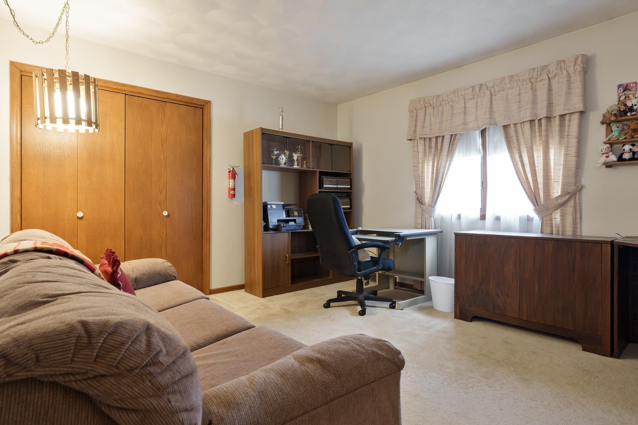 Caledonia, Illinois 61011, United States, 4 Bedrooms Bedrooms, ,3 BathroomsBathrooms,Residential,Active,168026