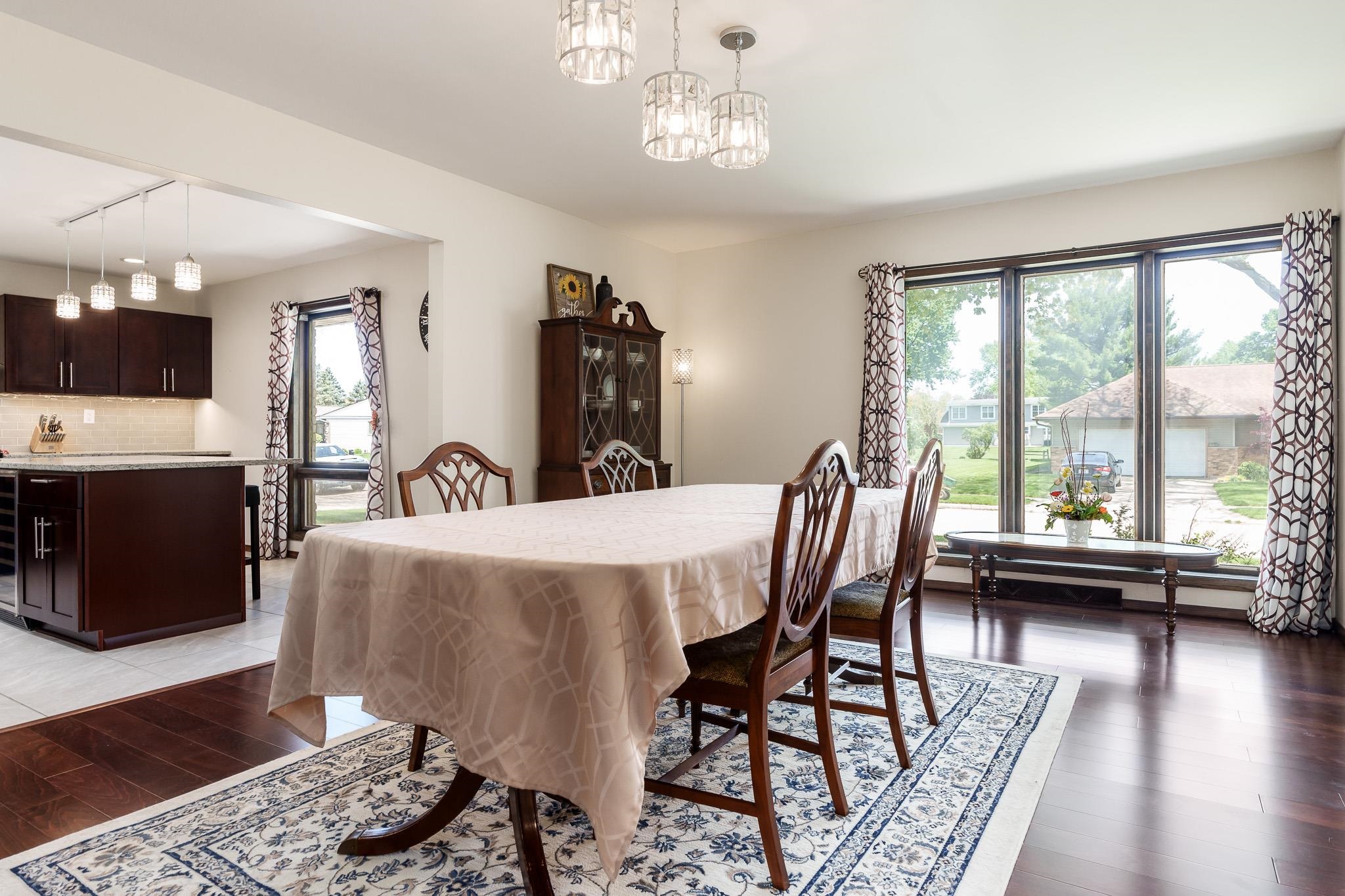 Rochelle, Illinois 61068, United States, 3 Bedrooms Bedrooms, ,2 BathroomsBathrooms,Residential,Pending,58496