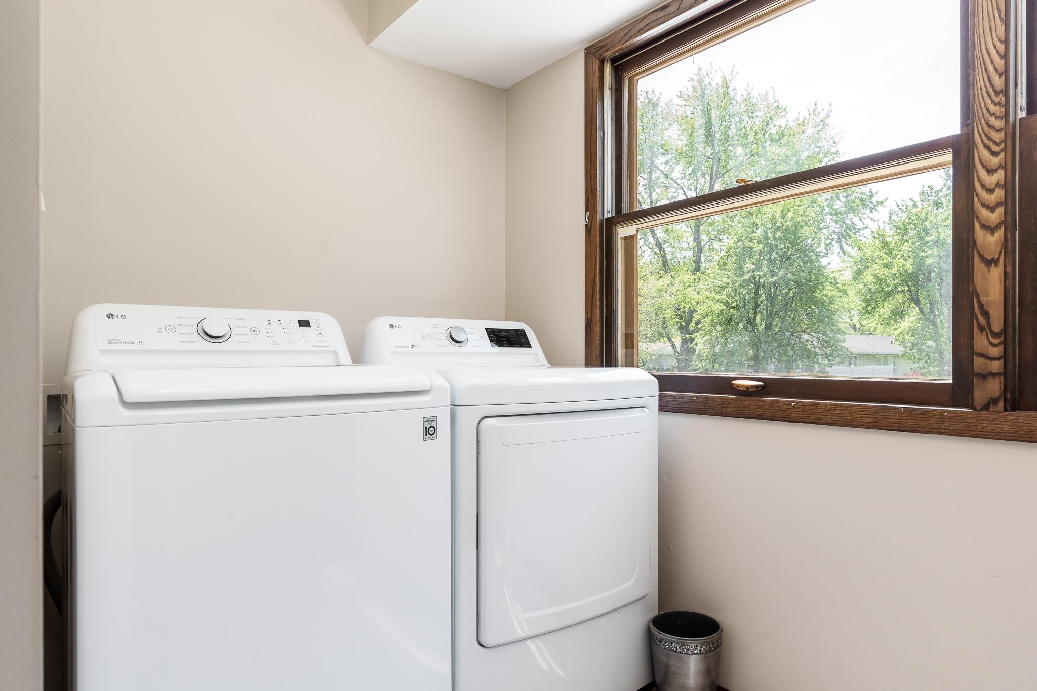 Rochelle, Illinois 61068, United States, 3 Bedrooms Bedrooms, ,2 BathroomsBathrooms,Residential,Pending,58496