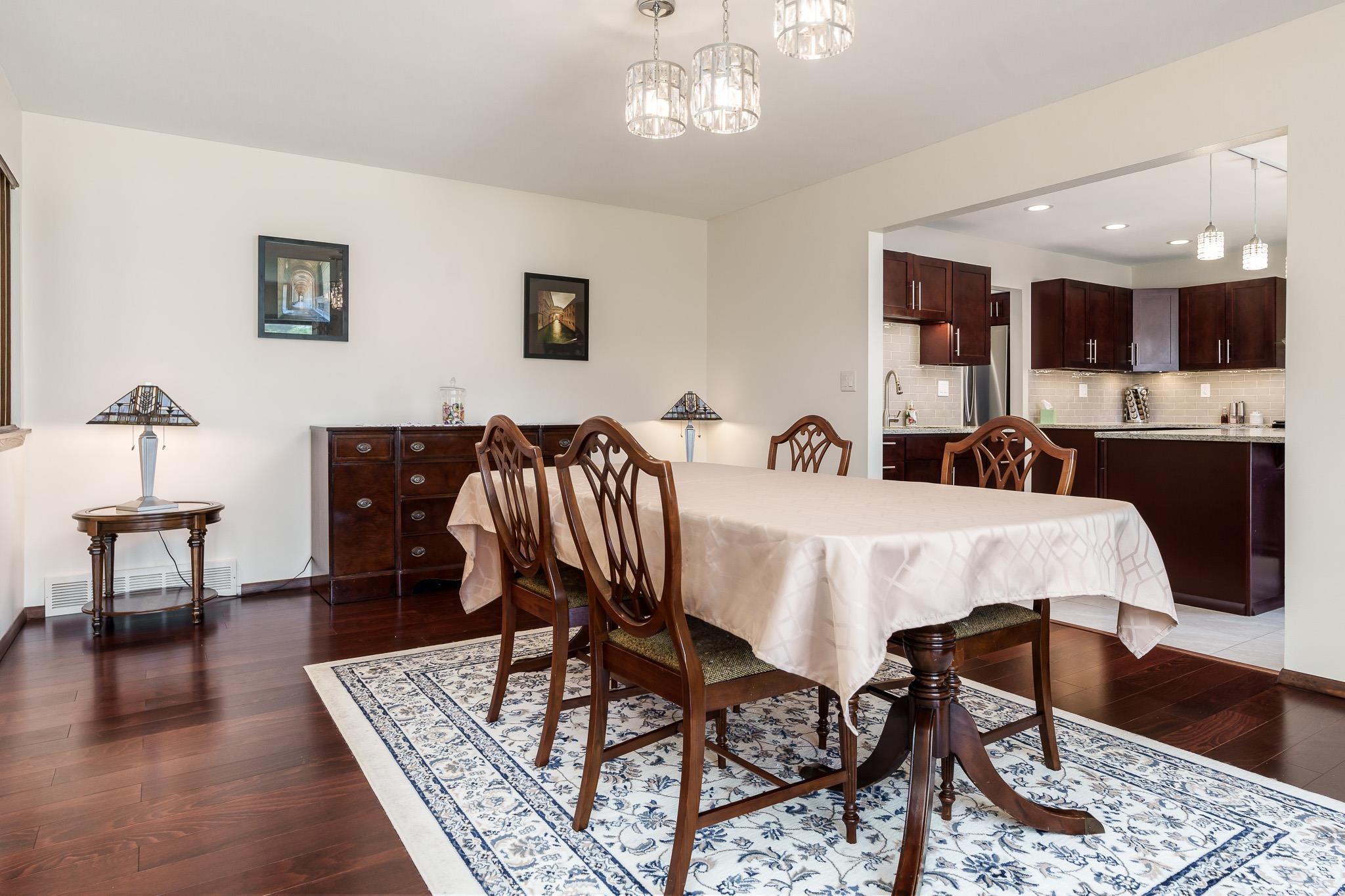 Rochelle, Illinois 61068, United States, 3 Bedrooms Bedrooms, ,2 BathroomsBathrooms,Residential,Pending,58496