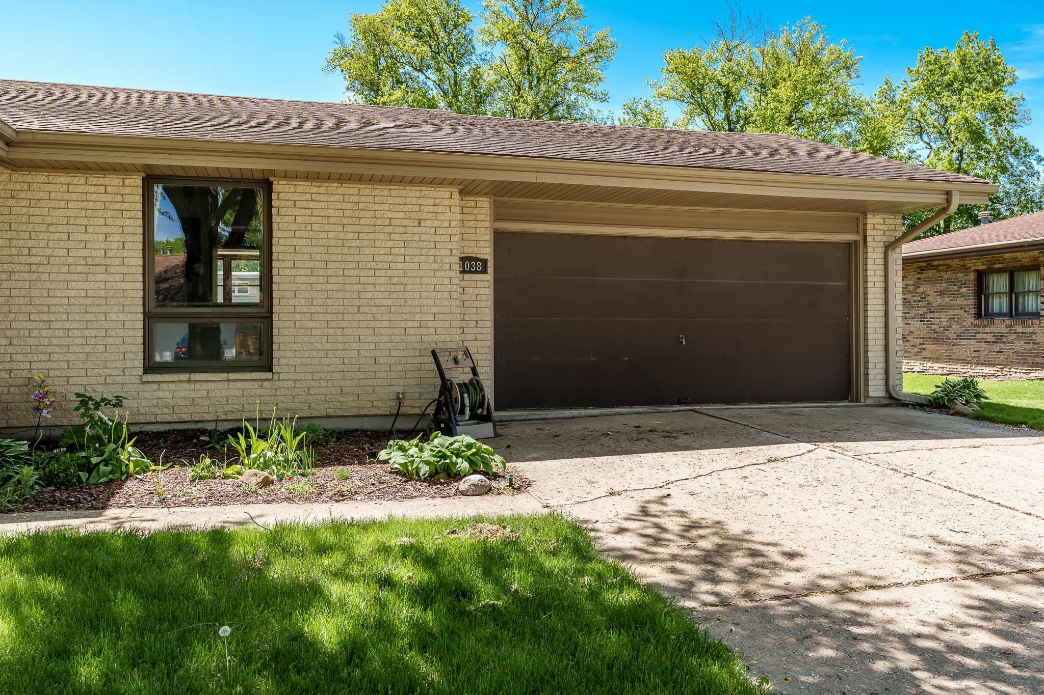 Rochelle, Illinois 61068, United States, 3 Bedrooms Bedrooms, ,2 BathroomsBathrooms,Residential,Pending,58496