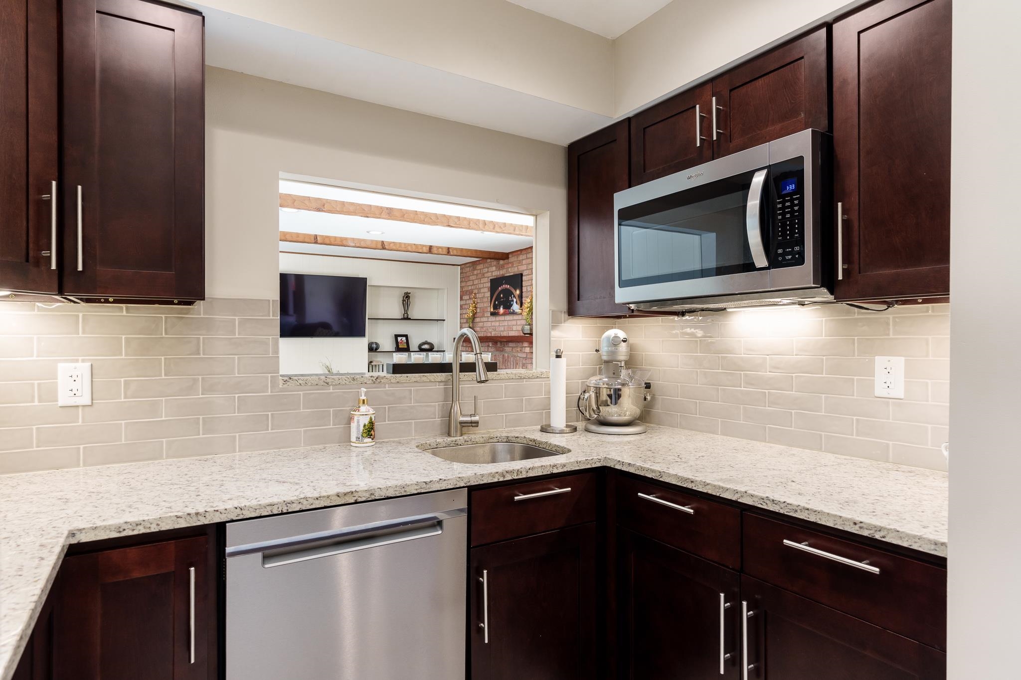 Rochelle, Illinois 61068, United States, 3 Bedrooms Bedrooms, ,2 BathroomsBathrooms,Residential,Pending,58496