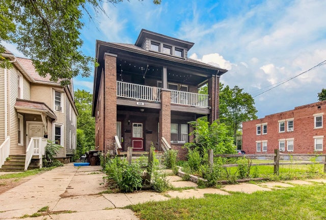 936 S 3rd Street