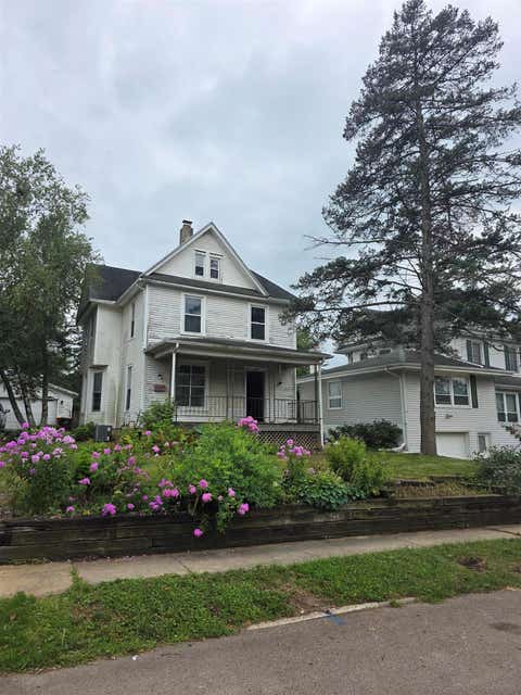 Homes For Sale - 29 E Jefferson St<br/> FREEPORT, IL 61032