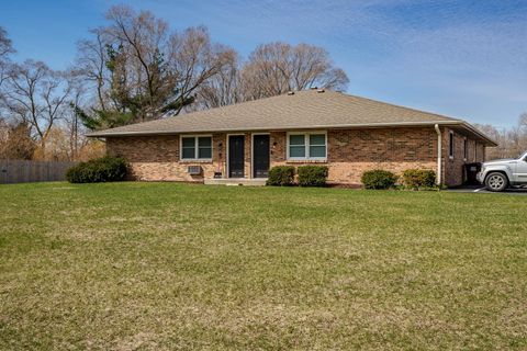 Homes For Sale - 9960 Bitterroot Rd<br/> ROSCOE, IL 61073