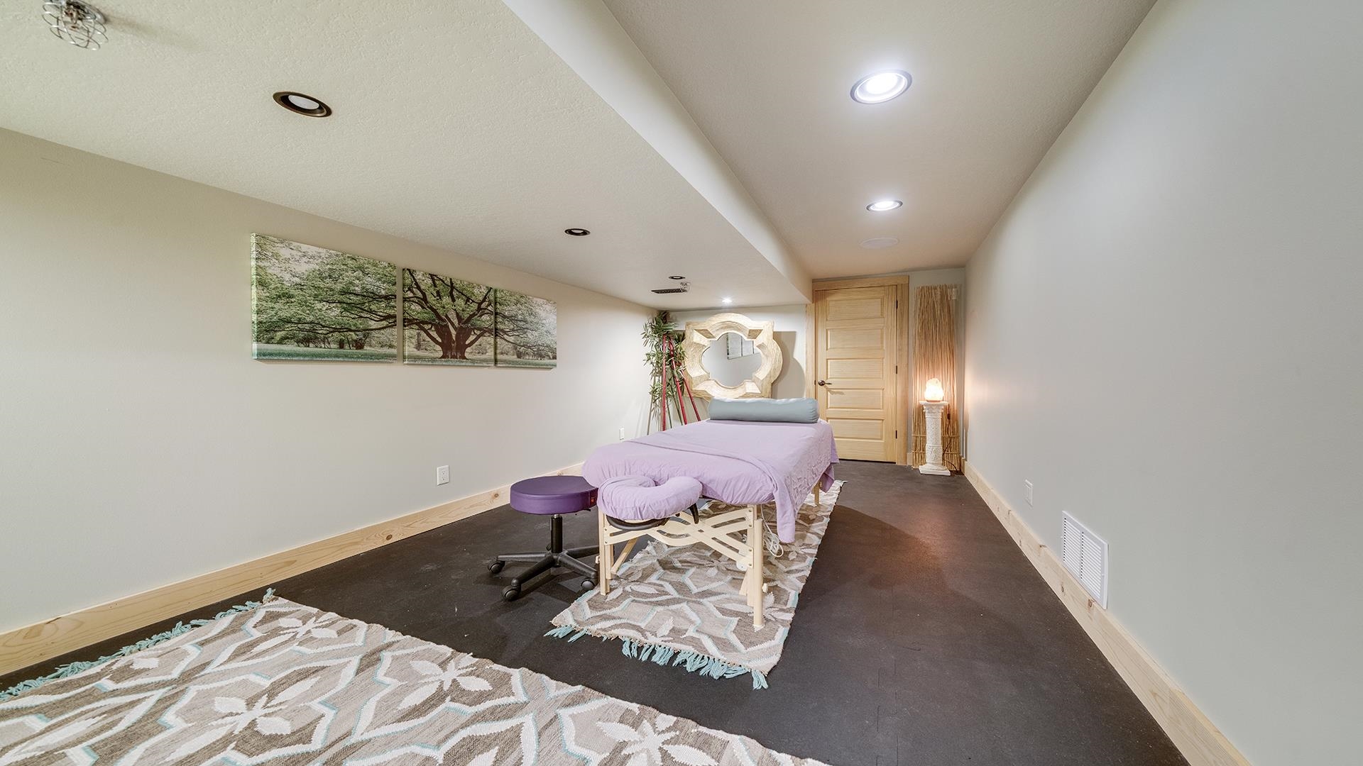 Franklin Grove, Illinois, 61031, United States, 9 Bedrooms Bedrooms, ,9 BathroomsBathrooms,Residential,Active,1965785