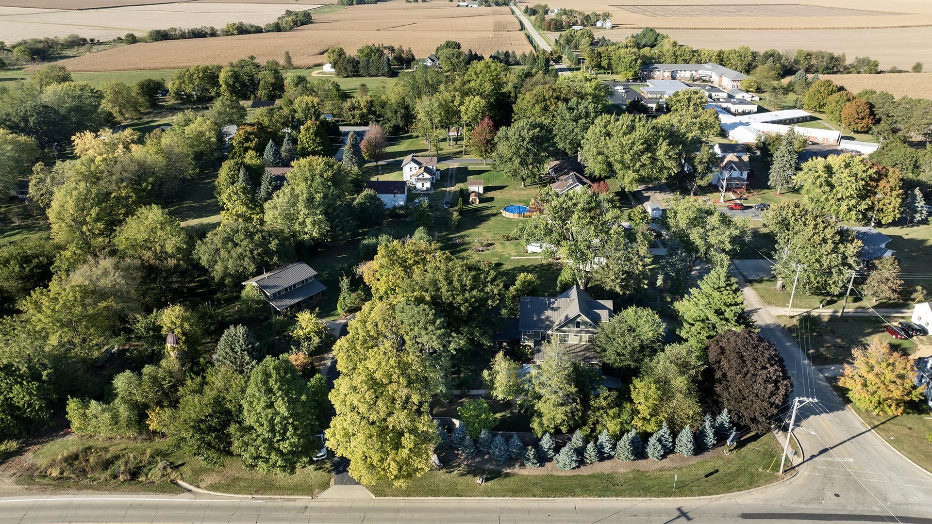 Franklin Grove, Illinois, 61031, United States, 9 Bedrooms Bedrooms, ,9 BathroomsBathrooms,Residential,Active,1965785