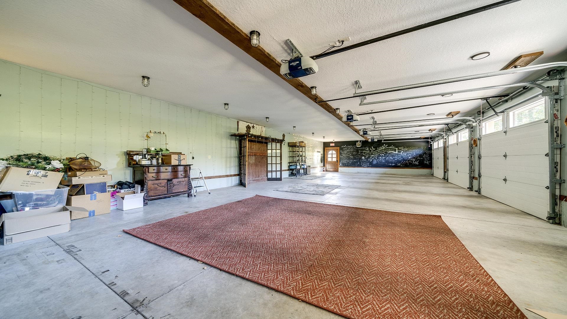 Franklin Grove, Illinois, 61031, United States, 9 Bedrooms Bedrooms, ,9 BathroomsBathrooms,Residential,Active,1965785