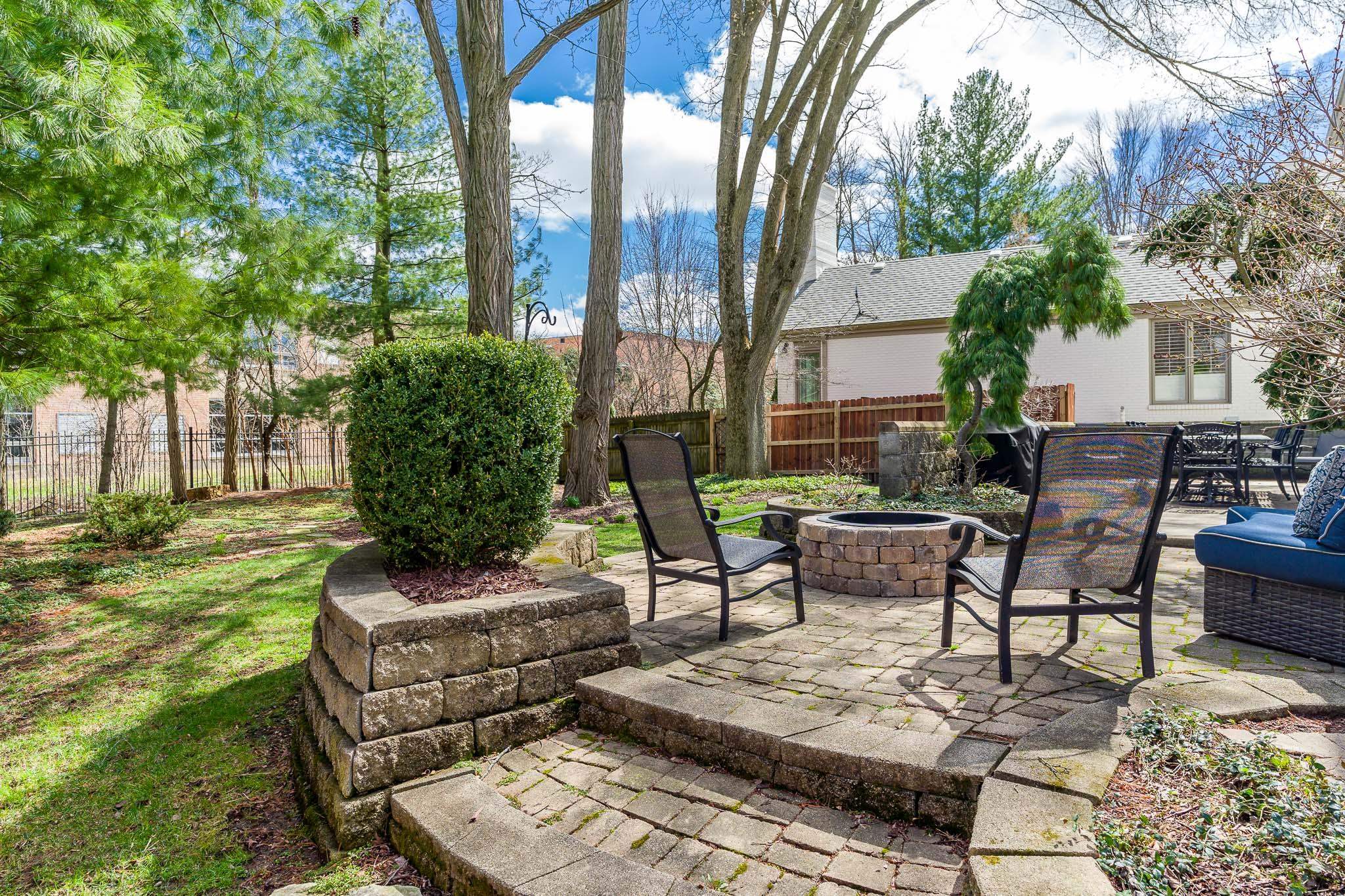 Rockford, Illinois 61114, United States, 4 Bedrooms Bedrooms, ,4 BathroomsBathrooms,Residential,Pending,61908