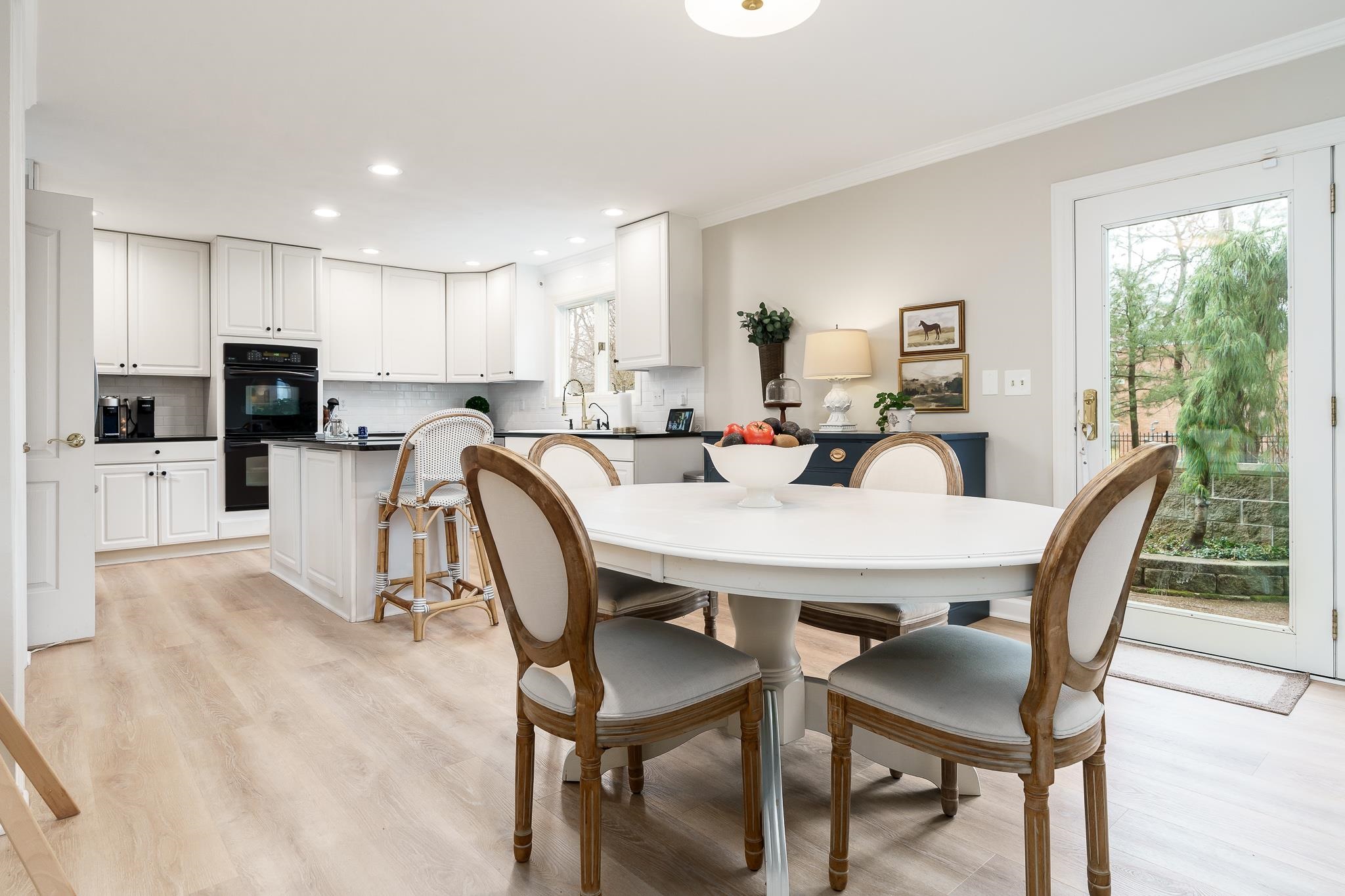 Rockford, Illinois 61114, United States, 4 Bedrooms Bedrooms, ,4 BathroomsBathrooms,Residential,Pending,61908