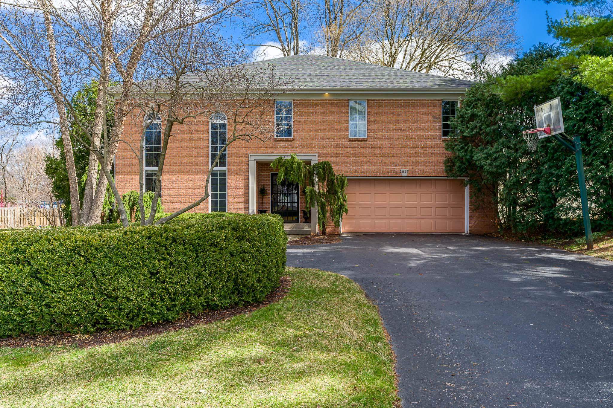 Rockford, Illinois 61114, United States, 4 Bedrooms Bedrooms, ,4 BathroomsBathrooms,Residential,Pending,61908