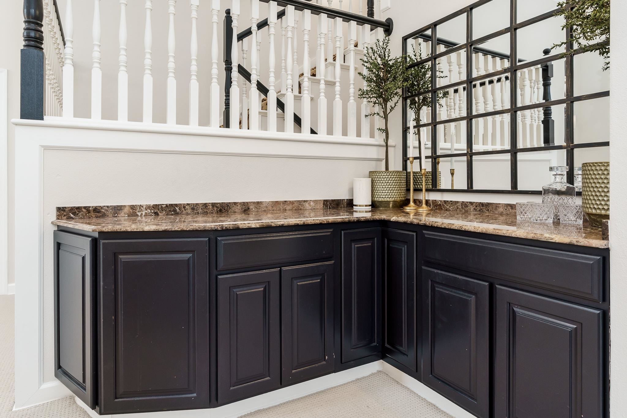 Rockford, Illinois 61114, United States, 4 Bedrooms Bedrooms, ,4 BathroomsBathrooms,Residential,Pending,61908