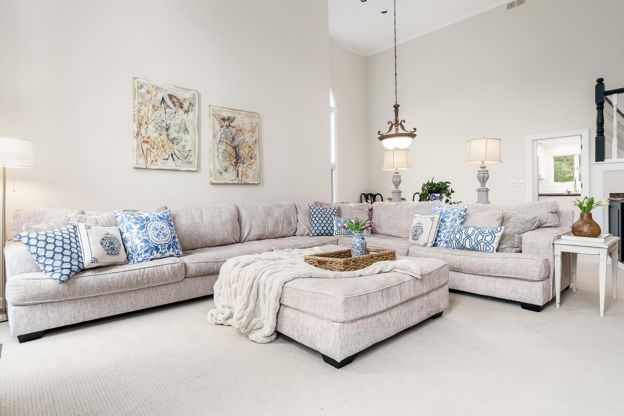 Rockford, Illinois 61114, United States, 4 Bedrooms Bedrooms, ,4 BathroomsBathrooms,Residential,Pending,61908