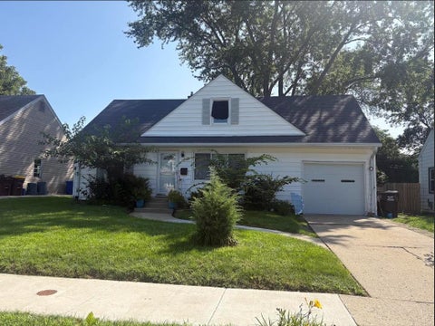 Homes For Sale - 1304 Florist Drive<br/> Winnebago County, ROCKFORD, IL 61108