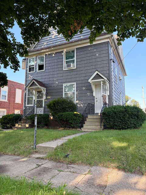 Multifamily For Sale - 1420 Magnolia Street<br/> ROCKFORD, IL 61104