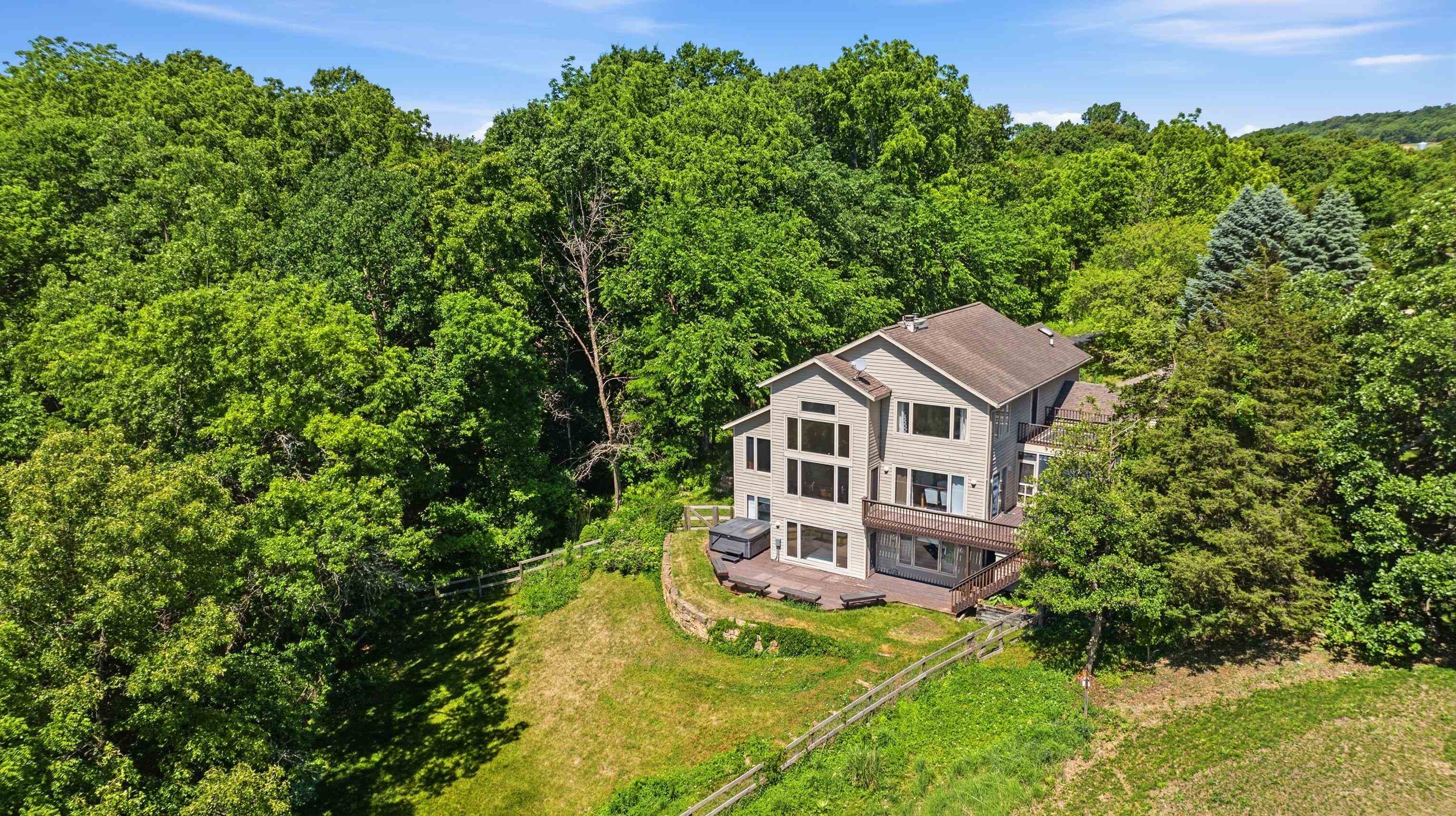 7 Seneca Trail