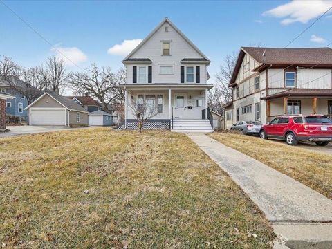 Homes For Sale - 14 N Harlem Avenue<br/> FREEPORT, IL 61032