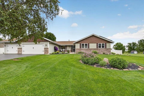 Homes For Sale - 864 Campton Drive<br/> Winnebago County, ROCKFORD, IL 61102