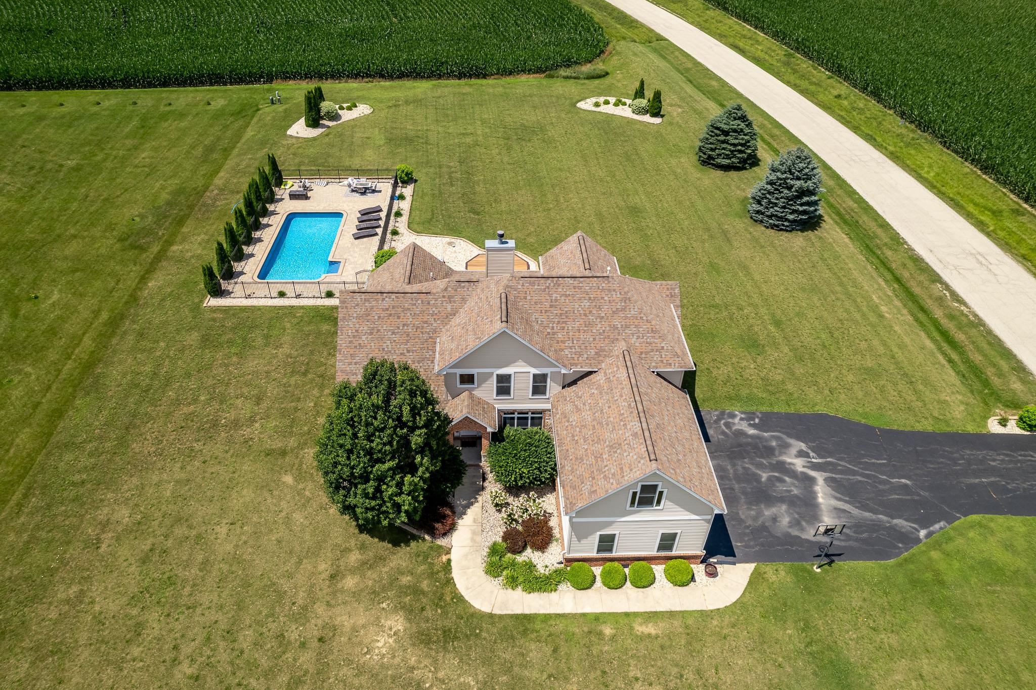 Caledonia, Illinois 61011, United States, 5 Bedrooms Bedrooms, ,5 BathroomsBathrooms,Residential,Active,171736