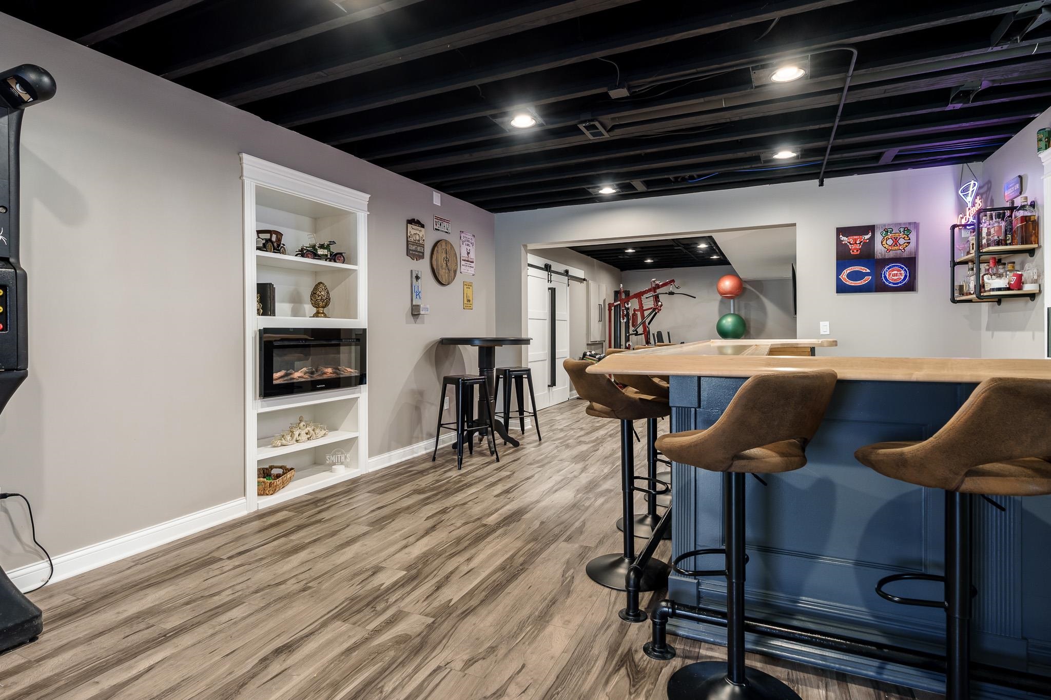 Caledonia, Illinois 61011, United States, 5 Bedrooms Bedrooms, ,5 BathroomsBathrooms,Residential,Active,171736