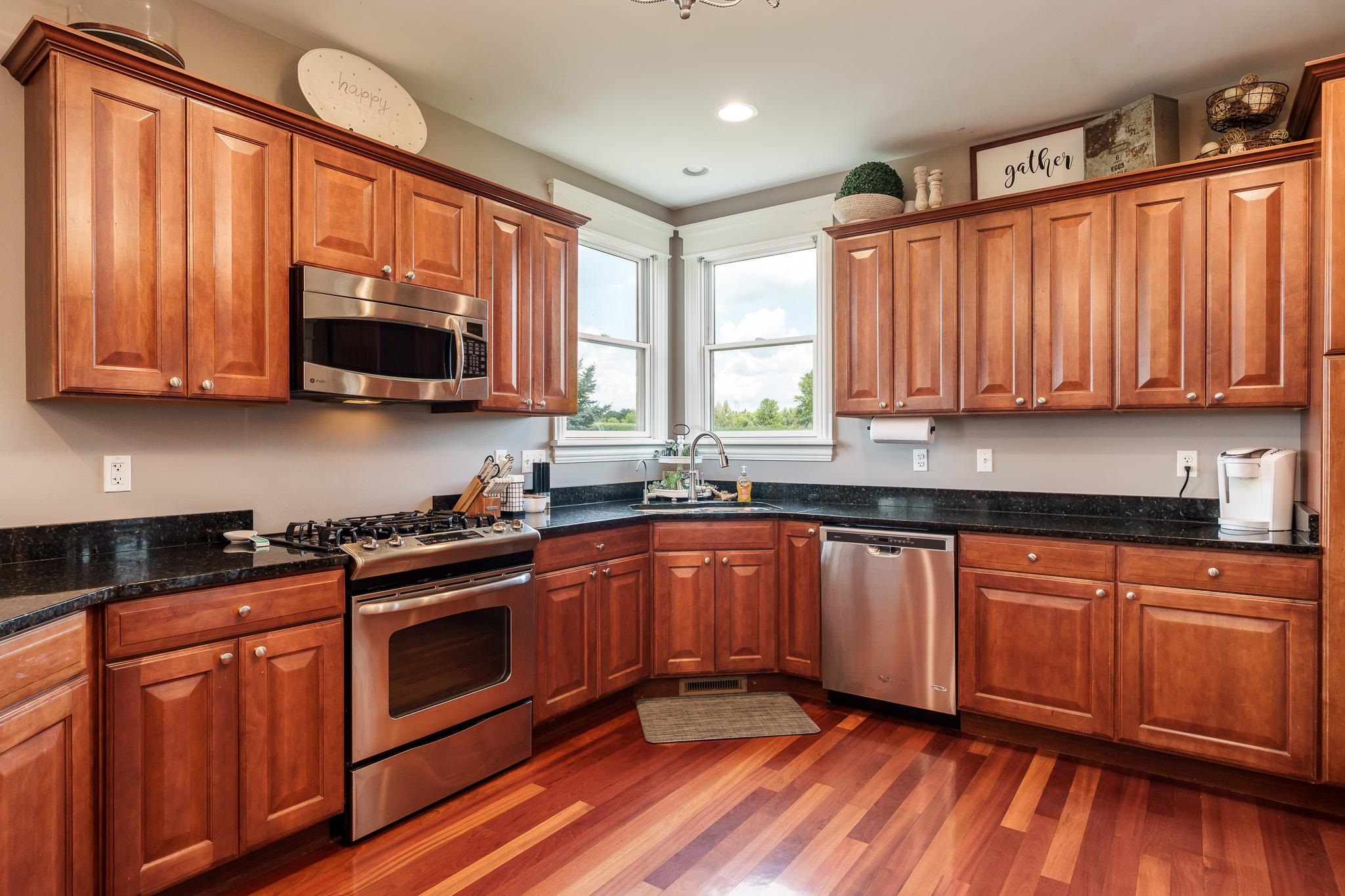 Caledonia, Illinois 61011, United States, 5 Bedrooms Bedrooms, ,5 BathroomsBathrooms,Residential,Active,171736