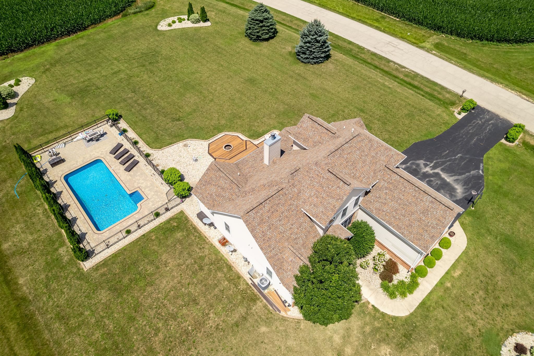 Caledonia, Illinois 61011, United States, 5 Bedrooms Bedrooms, ,5 BathroomsBathrooms,Residential,Active,171736