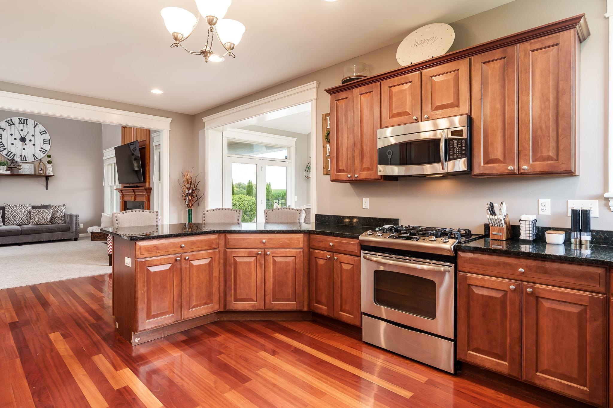 Caledonia, Illinois 61011, United States, 5 Bedrooms Bedrooms, ,5 BathroomsBathrooms,Residential,Active,171736