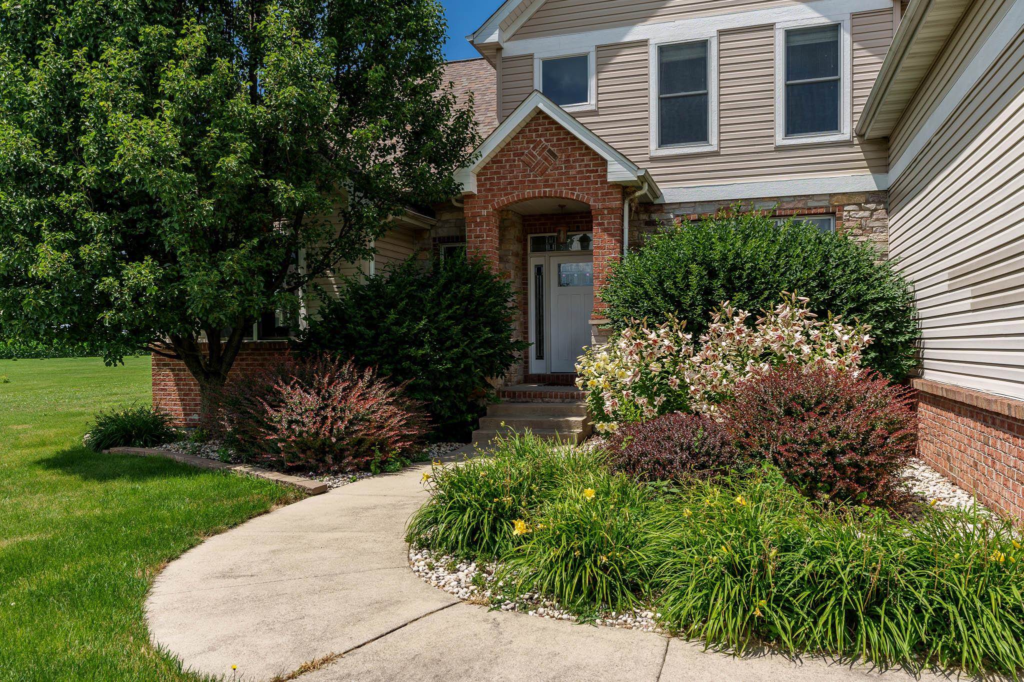 Caledonia, Illinois 61011, United States, 5 Bedrooms Bedrooms, ,5 BathroomsBathrooms,Residential,Active,171736