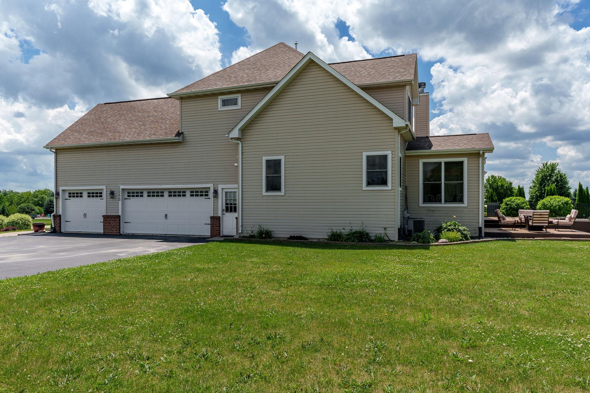 Caledonia, Illinois 61011, United States, 5 Bedrooms Bedrooms, ,5 BathroomsBathrooms,Residential,Active,171736